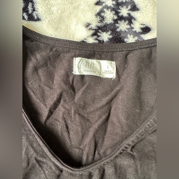 Maurice’s body suit size large - Picture 3 of 4